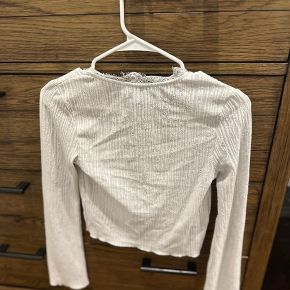 Top - Picture 2 of 2